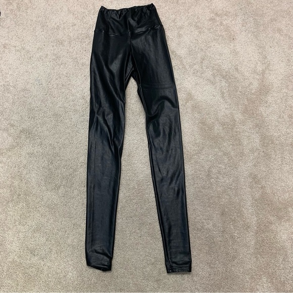 Aritzia Wilfred Black Daria faux Leather high waisted Legging XXS - Picture 2 of 12